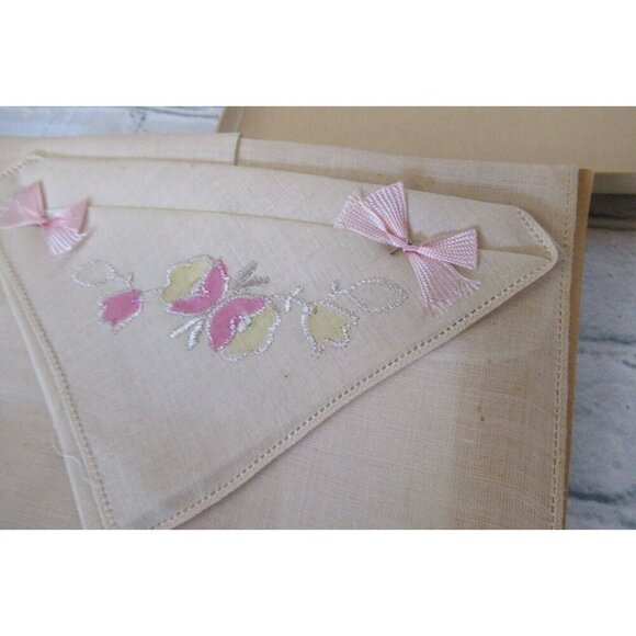 Vintage MCM Handkerchiefs Lot 10 Lace Embroidered Prints Solids Mix Some In Box - Picture 11 of 16